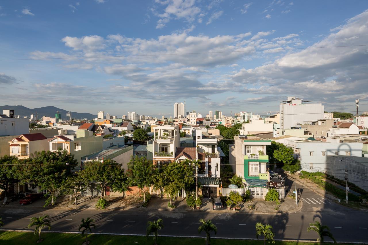 Cali Night Hotel Da Nang Exterior foto