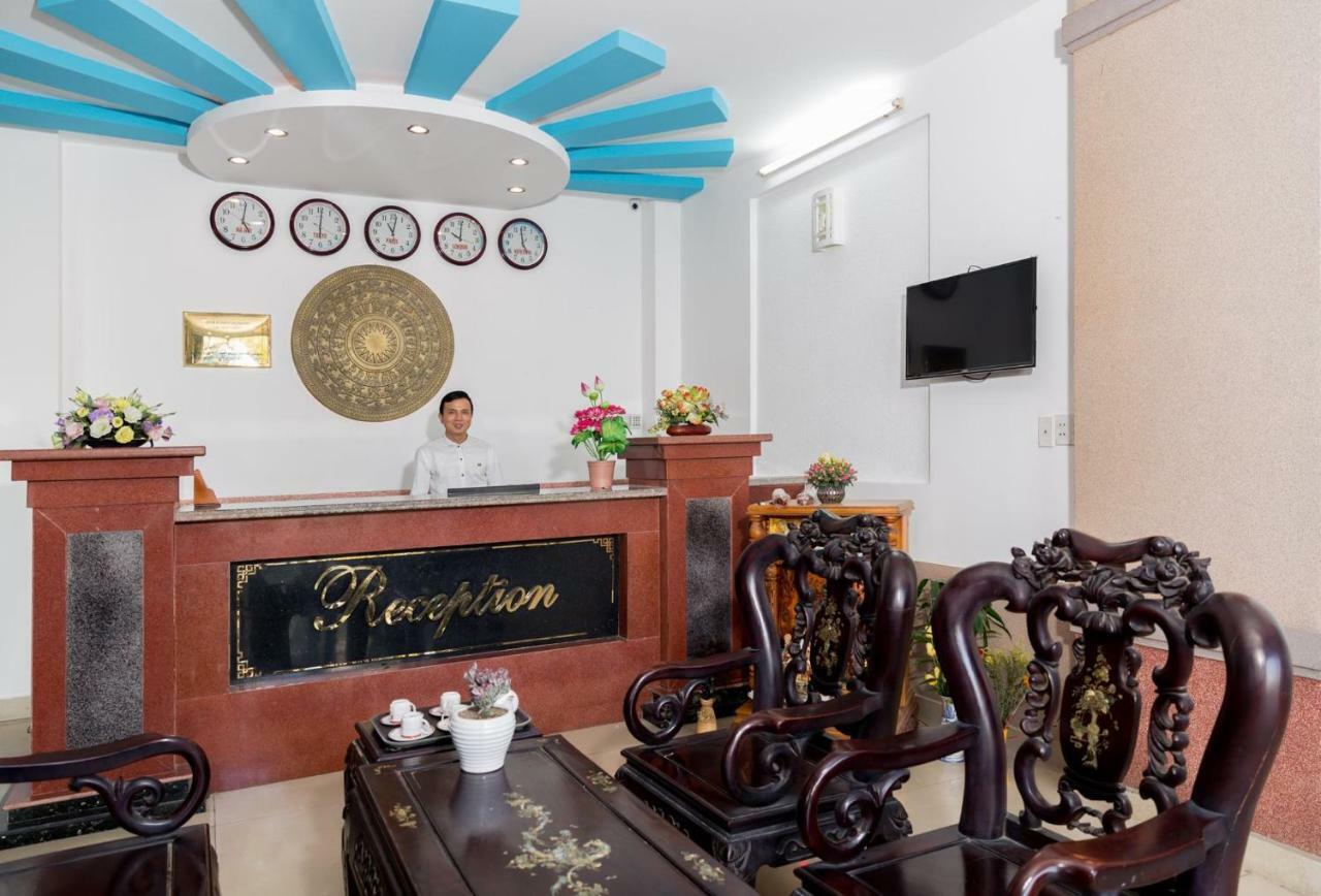 Cali Night Hotel Da Nang Exterior foto